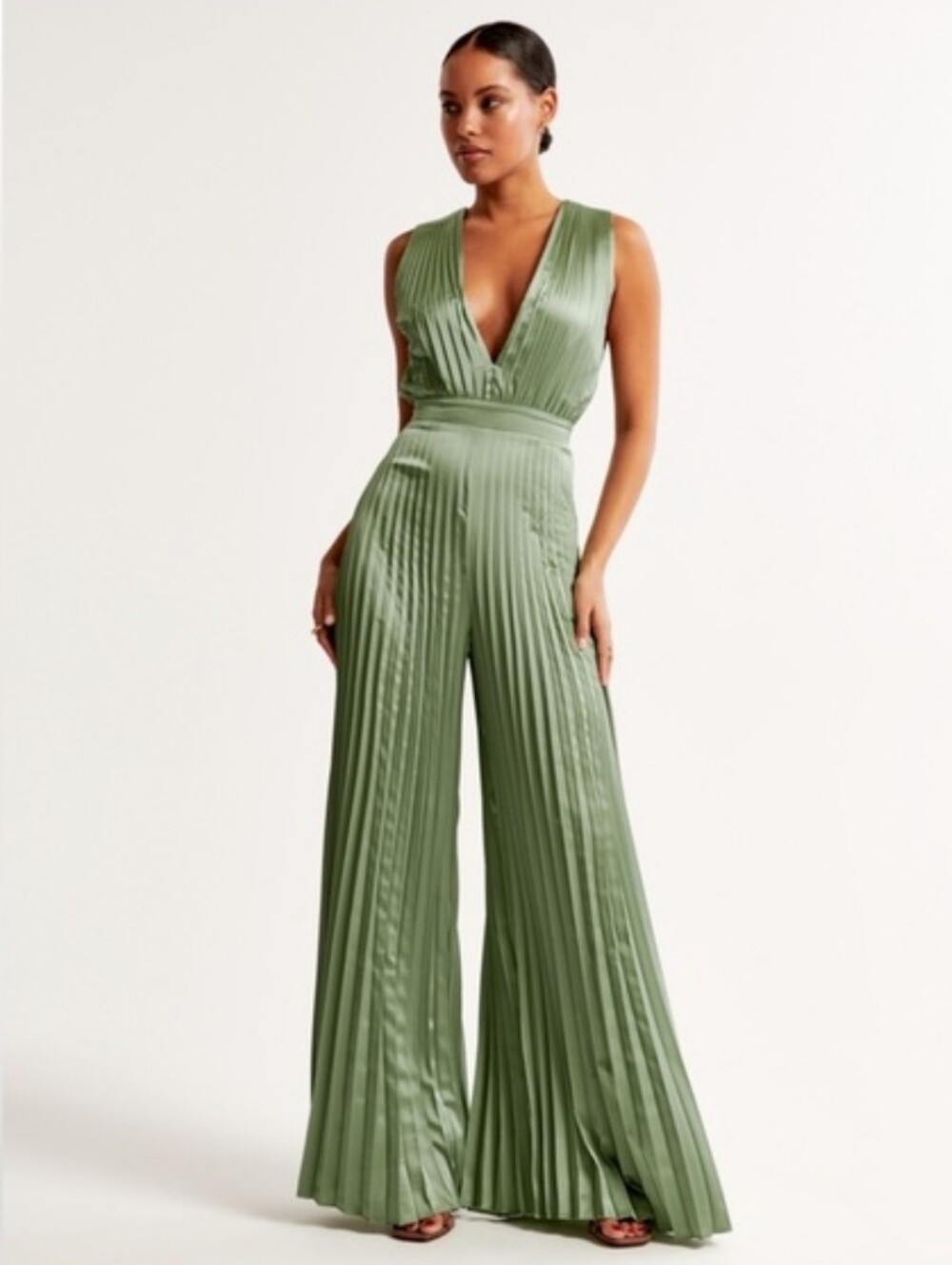 Abercrombie & Fitch Giselle Pleated Jumpsuit Sage Green XS